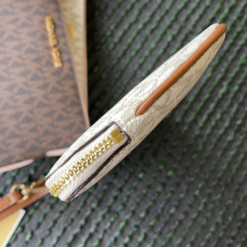 Michael Kors Jet Set Travel Large Top Zip Signature Wristlet Clutch - Picture 6 of 16